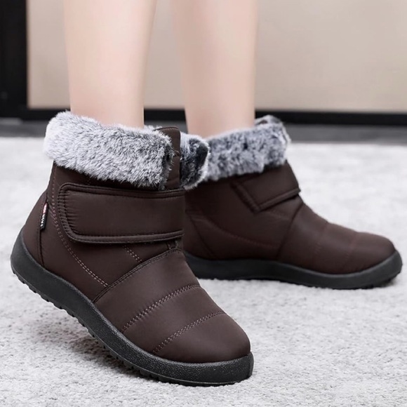 Brown Winter Snow/Rain Boots - Picture 3 of 4